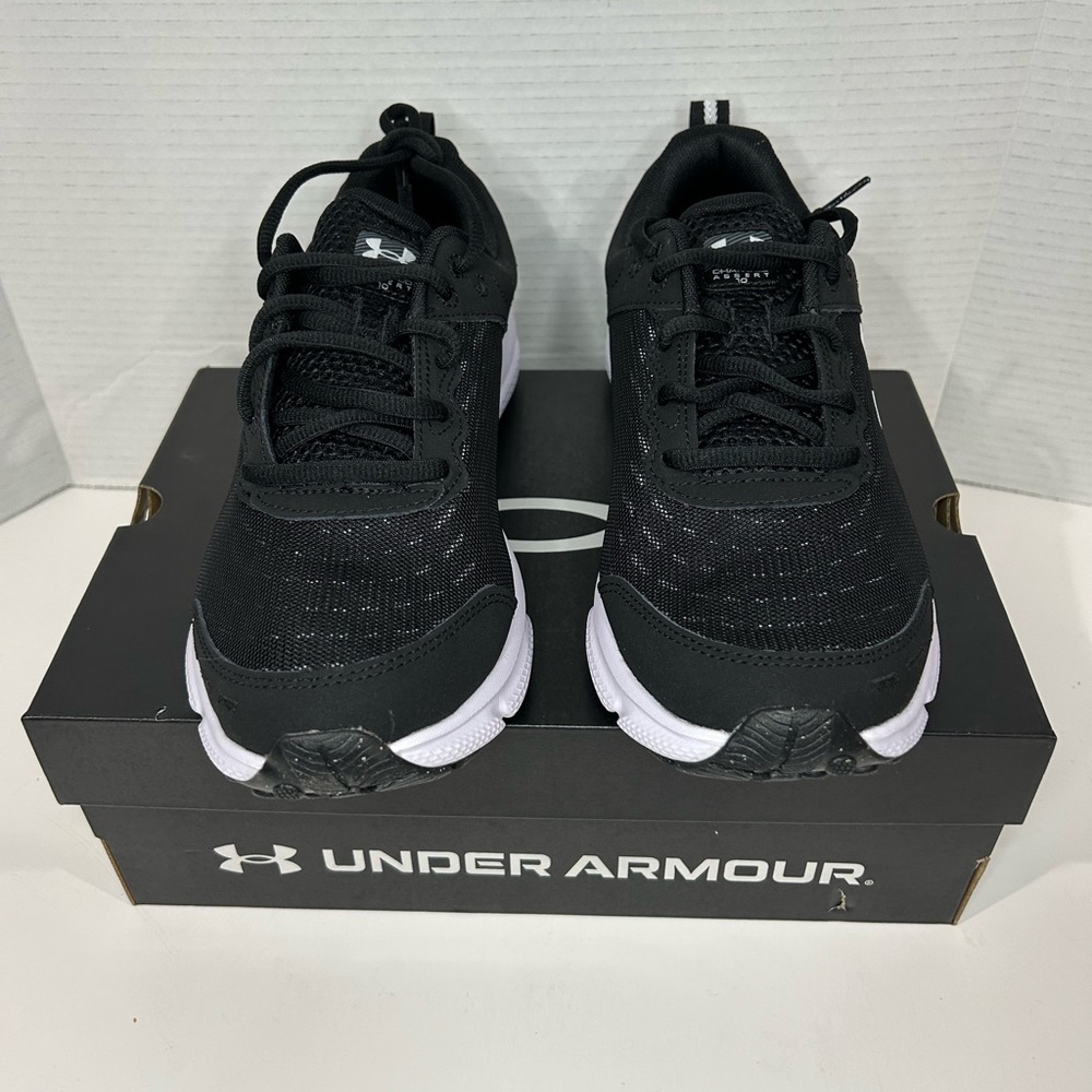 Under Armour Men's Charged Assert 10 Running Shoe, size 9 & Color:  Black/White